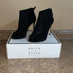✨ WHBM Alexia Laser-Cut Peep-Toe Booties Size 8.5
